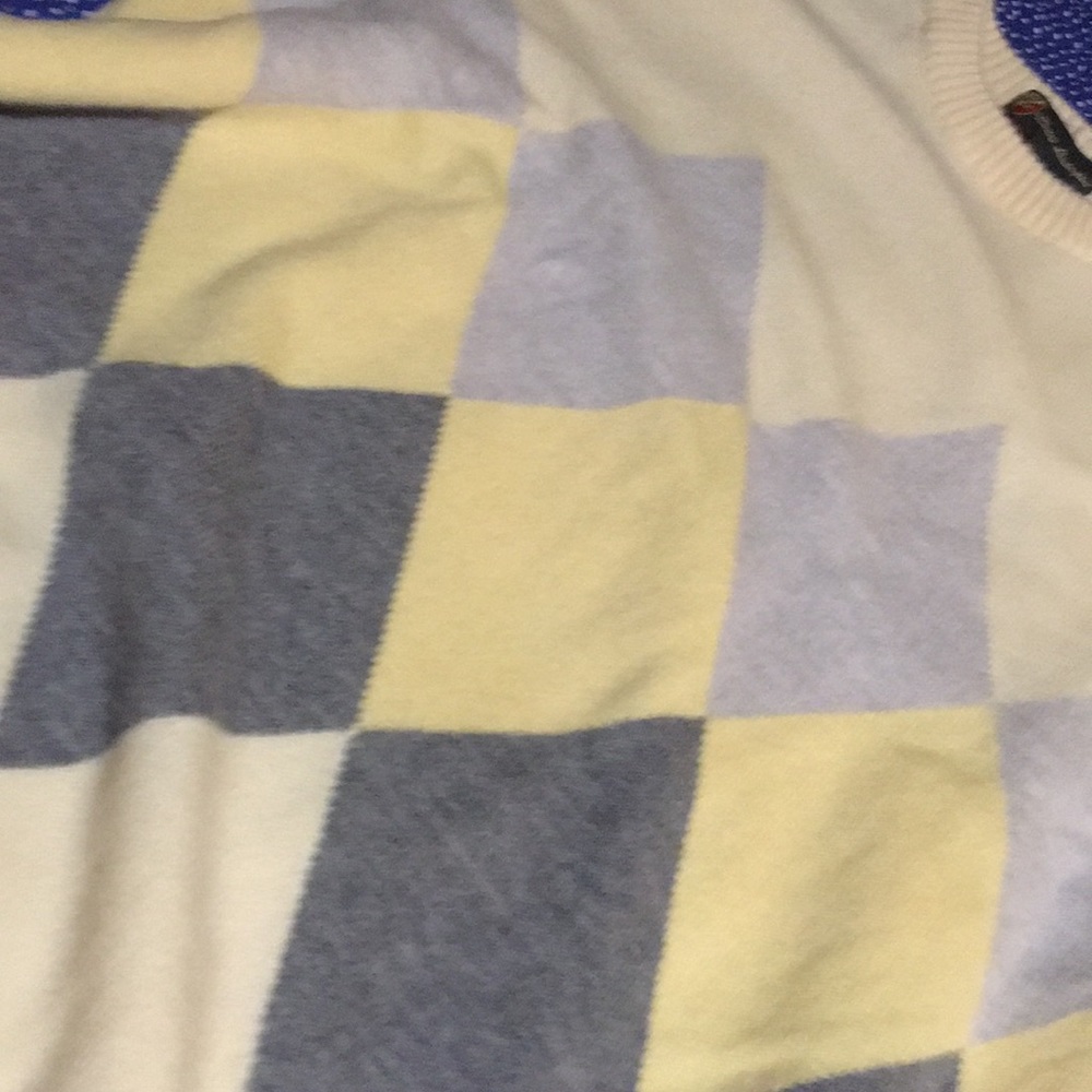 Sweater - Picture 2 of 5